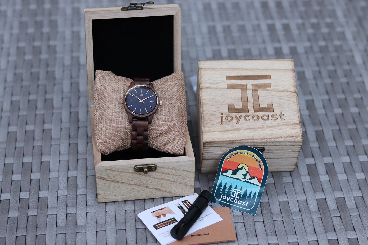"Blue Sapphire" | Walnut Wood - Joycoast