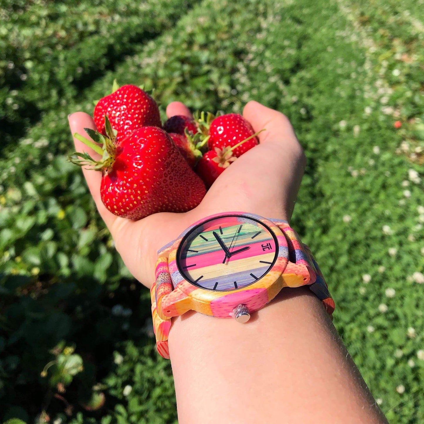 "Fruitloops" | Bamboo Wooden Watch - Joycoast